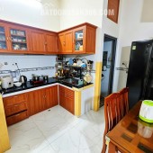 Bán nhà ở đường Cách Mạng Tháng Tám, khu vực trung tâm